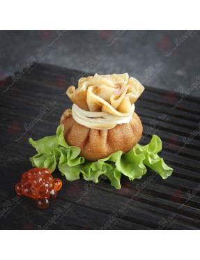 Мини блинчик с красной икрой