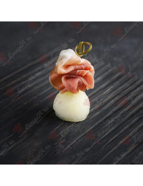 Канапе парма Prosciutto с дыней 